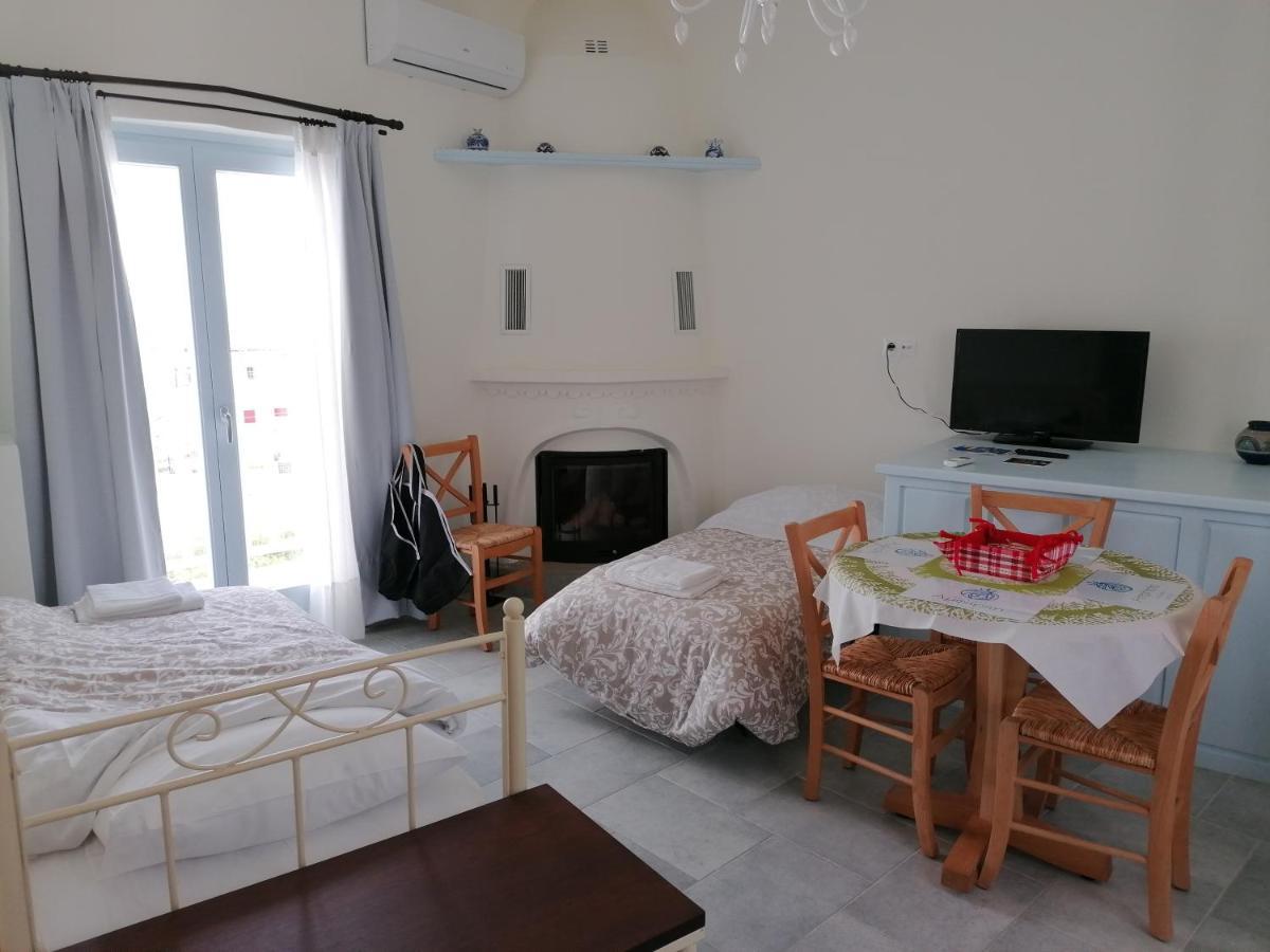Amphitrite Apartments Skyros Extérieur photo